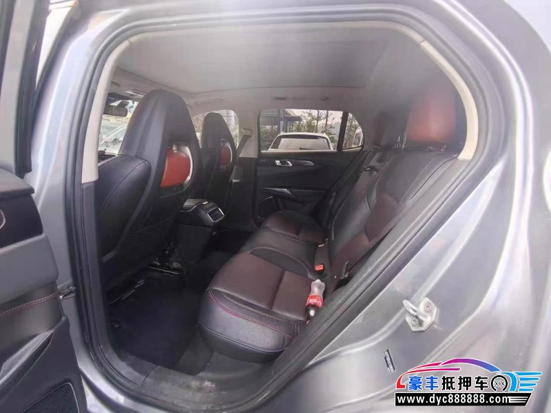 18年领克01轿车抵押车出售