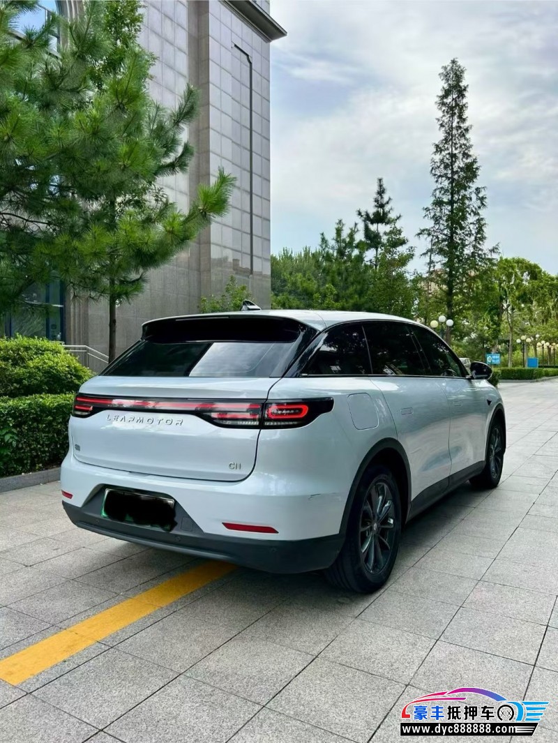 23年零跑C11轿车抵押车出售