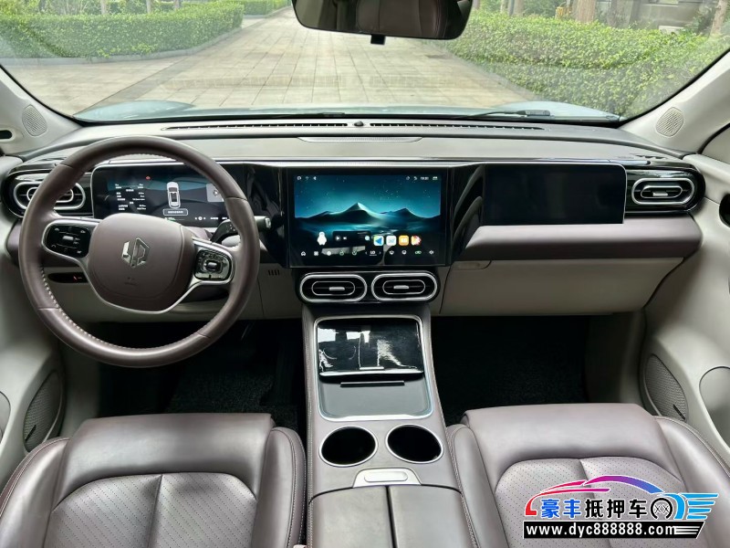 23年零跑C11轿车抵押车出售