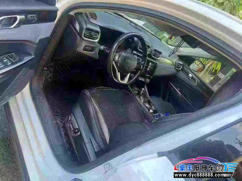 19年领克02轿车抵押车出售