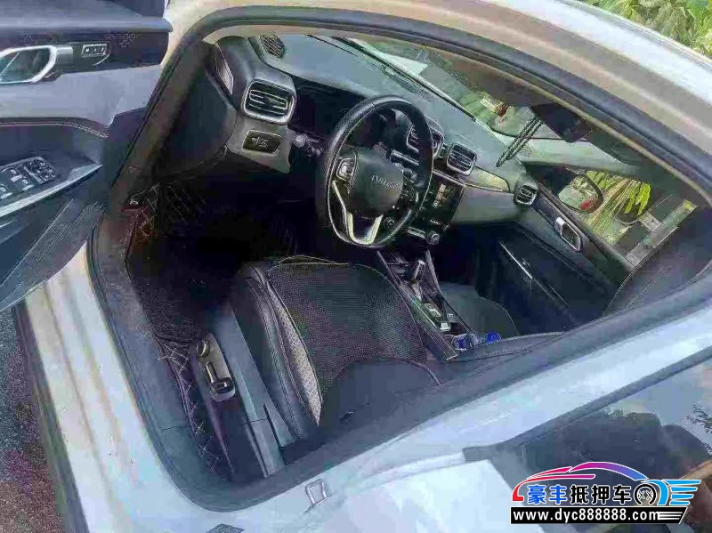 19年领克02轿车抵押车出售