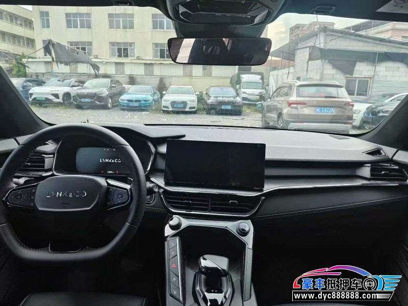 22年领克06轿车抵押车出售