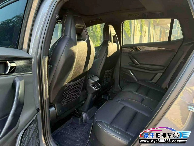 22年领克06轿车抵押车出售