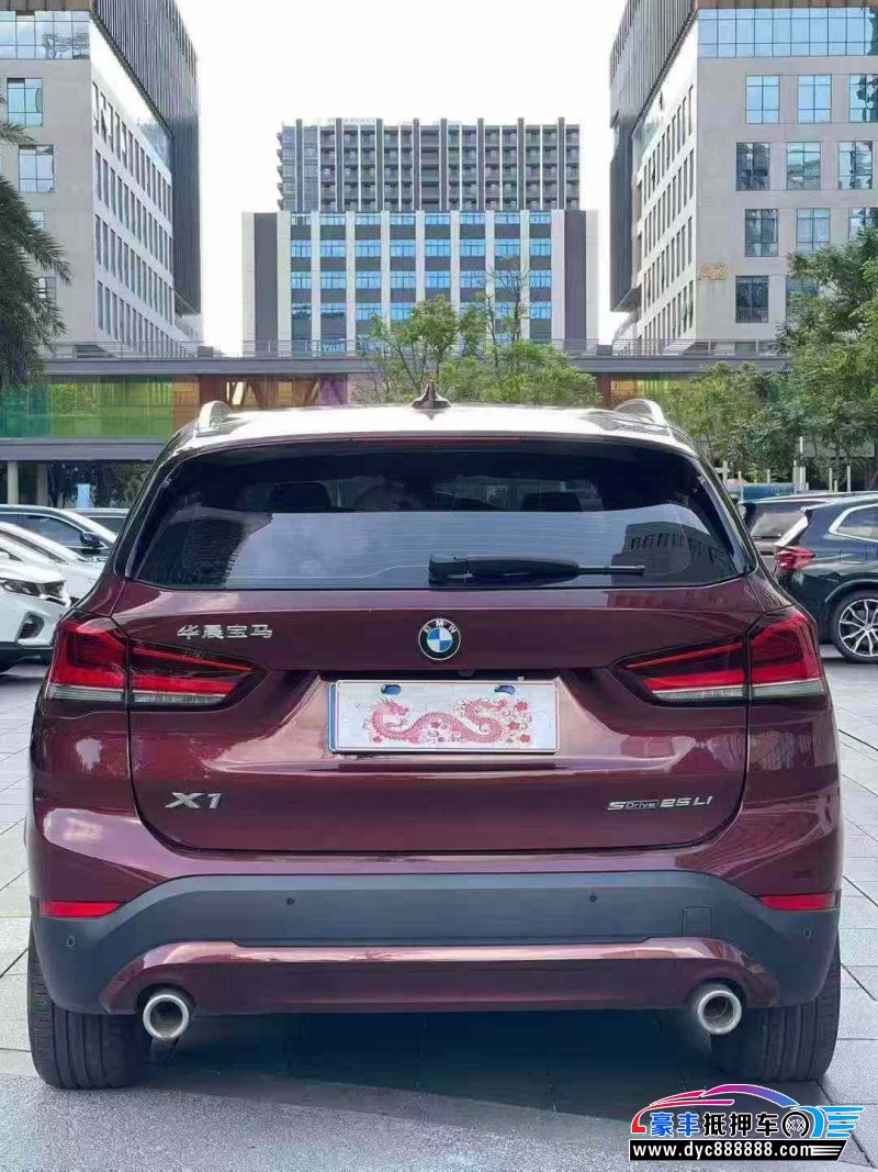 20年宝马X1轿车抵押车出售