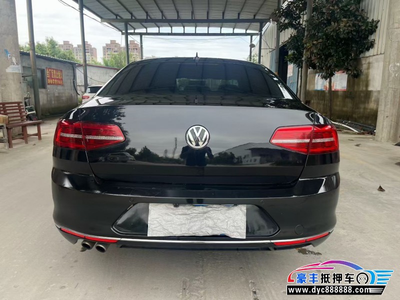 17年大众迈腾轿车抵押车出售