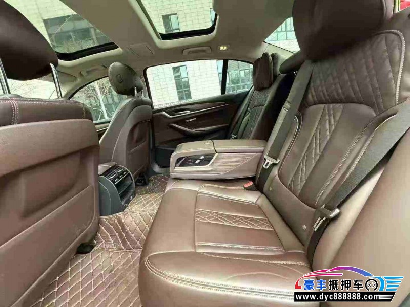 19年宝马5系轿车抵押车出售