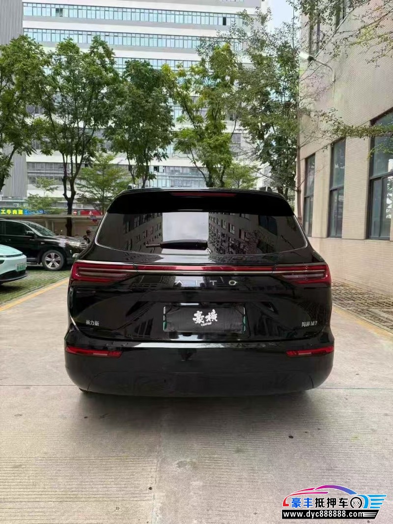 24年华为问界轿车抵押车出售