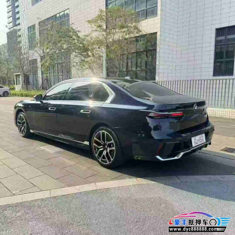 23年宝马7系轿车抵押车出售