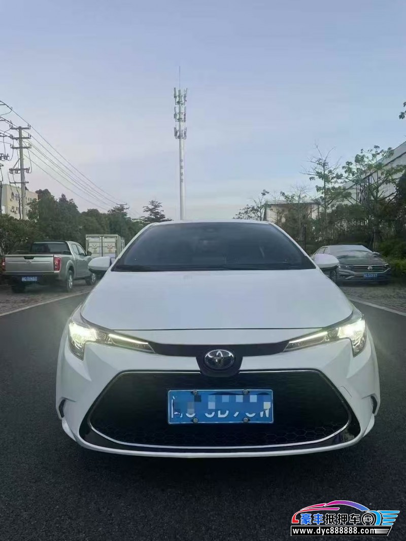 22年丰田雷凌轿车抵押车出售