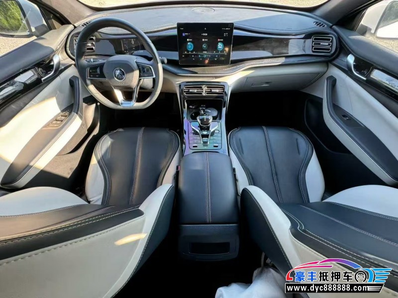 23年比亚迪秦轿车抵押车出售