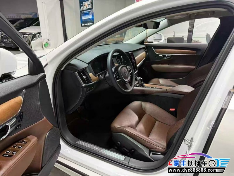 20年沃尔沃S90轿车抵押车出售