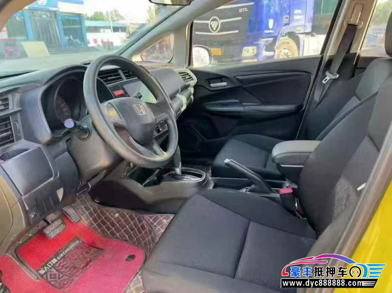 16年本田飞度轿车抵押车出售