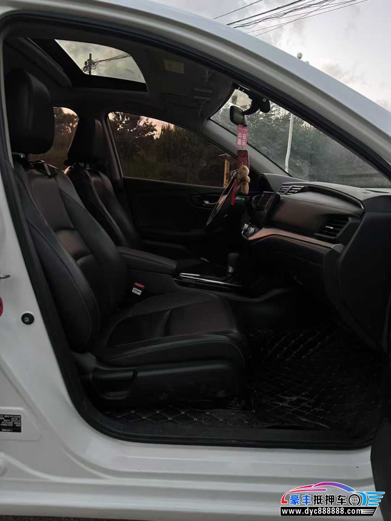 20年本田享域轿车抵押车出售