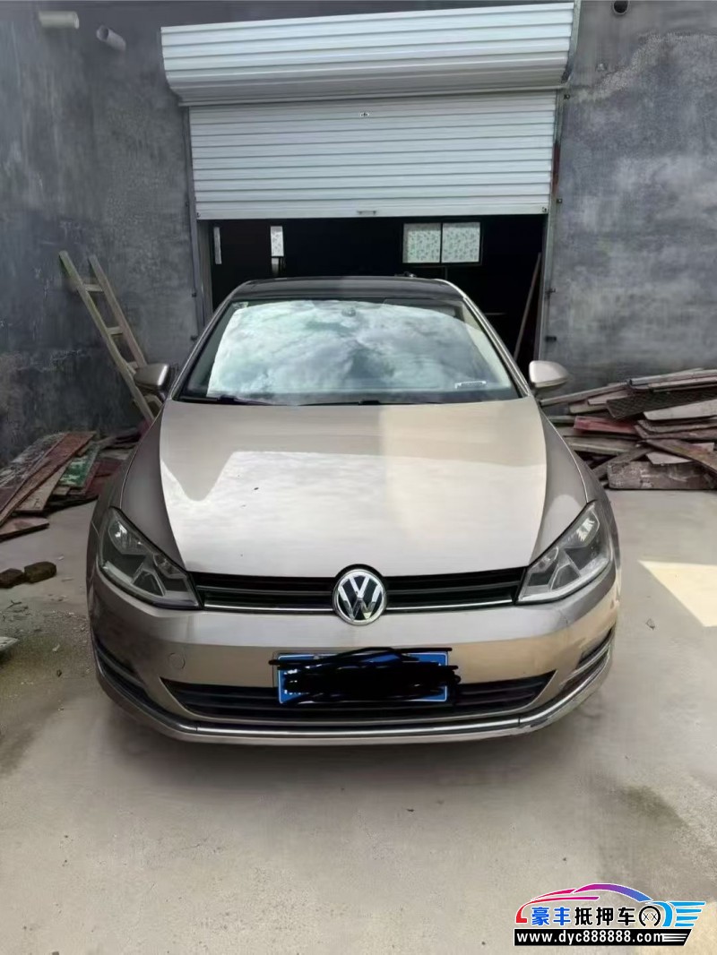 15年大众高尔夫轿车抵押车出售