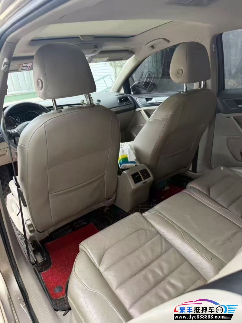 15年大众高尔夫轿车抵押车出售