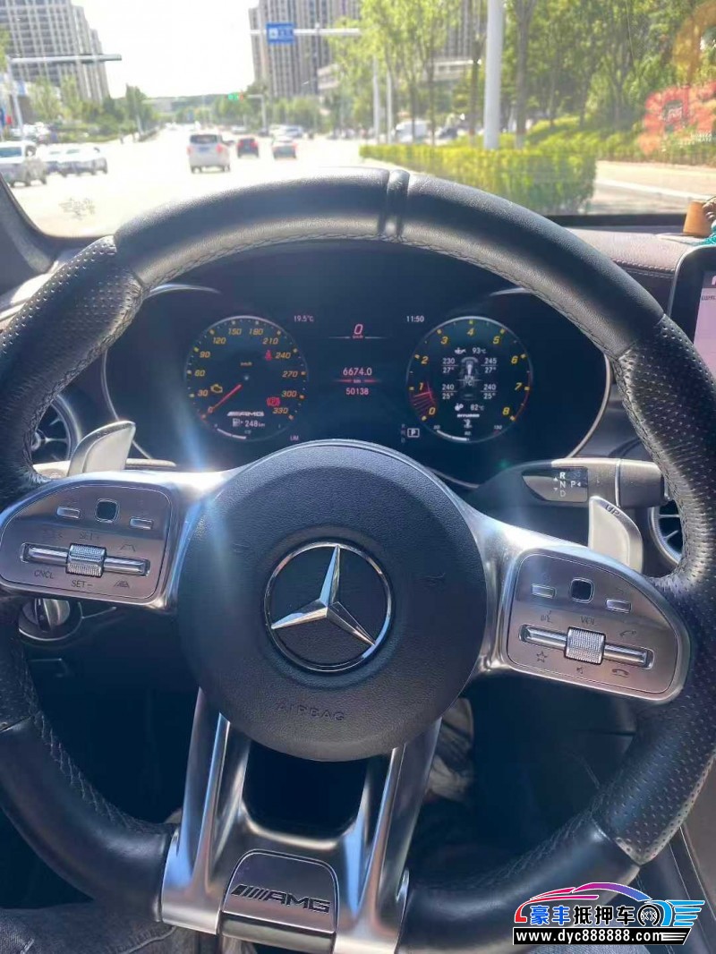 21年奔驰GLC轿车抵押车出售