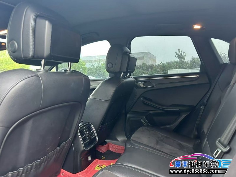 16年保时捷Macan迈凯轿车抵押车出售