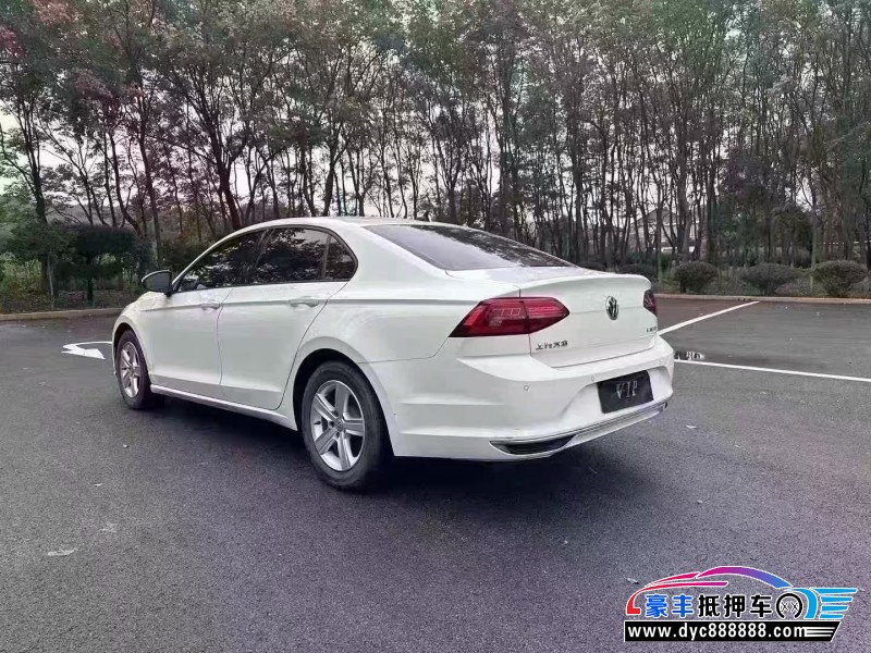 23年大众凌渡轿车抵押车出售