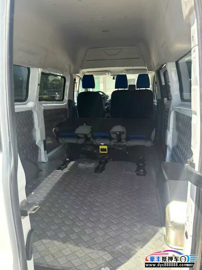 21年福特全顺轿车抵押车出售