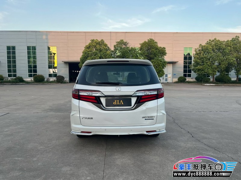 21年本田奥德赛轿车抵押车出售
