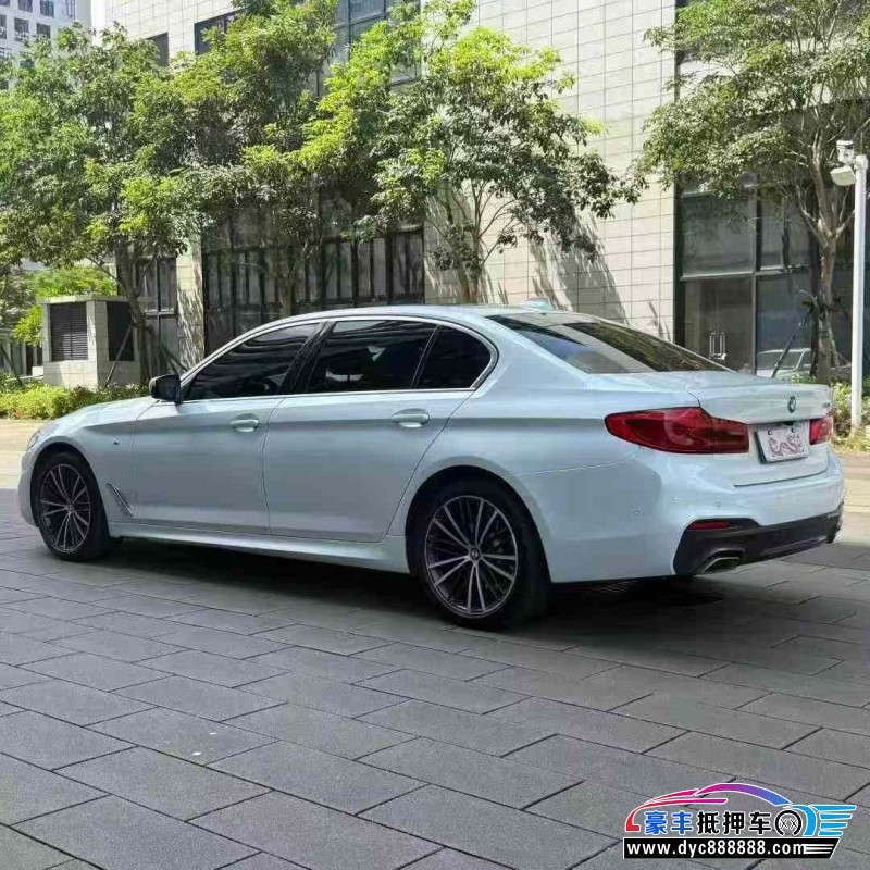20年宝马5系轿车抵押车出售