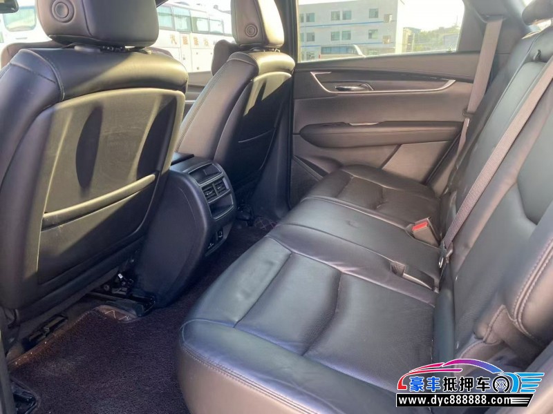 17年凯迪拉克XT5轿车抵押车出售