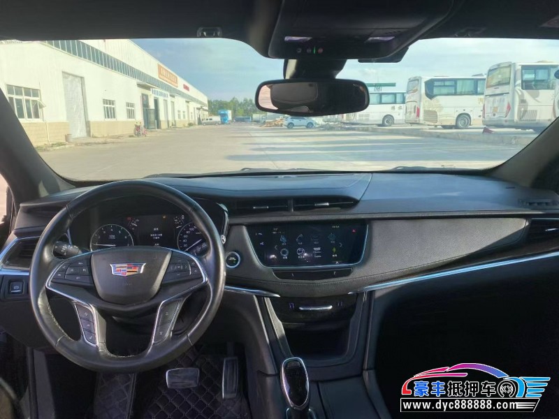 17年凯迪拉克XT5轿车抵押车出售