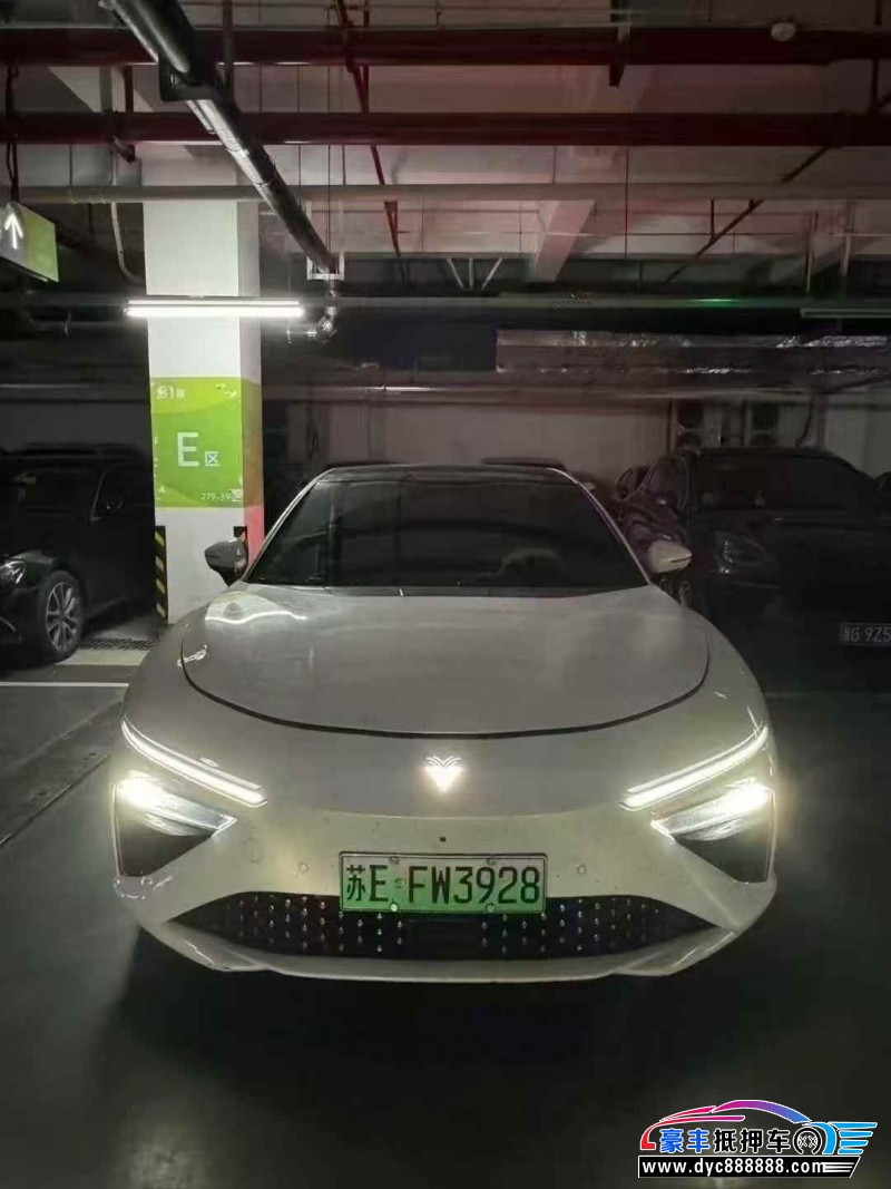 23年哪吒S轿车抵押车出售