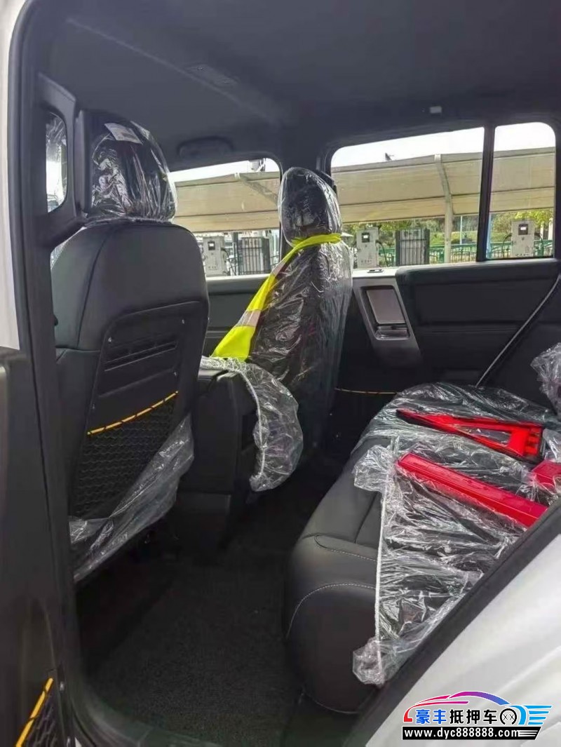 25年奇瑞爱卡轿车抵押车出售