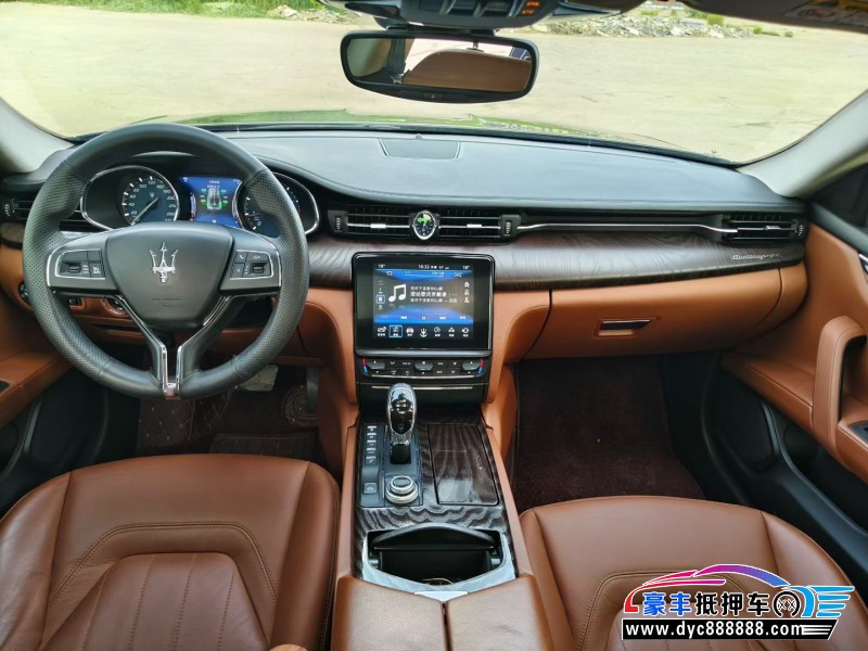 19年玛莎拉蒂总裁轿车抵押车出售