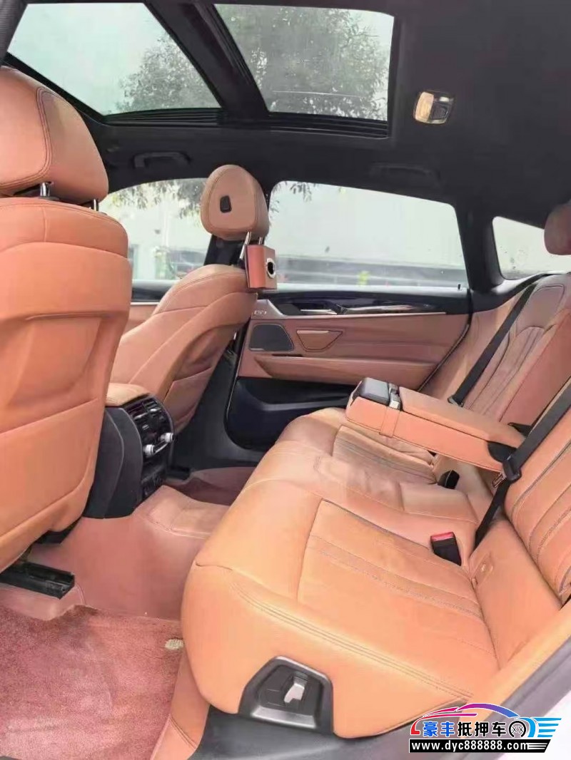 18年宝马6系轿车抵押车出售