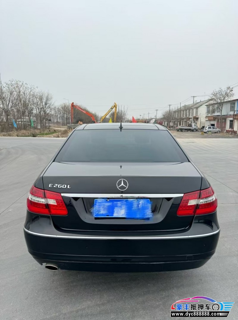 12年奔驰E轿车抵押车出售