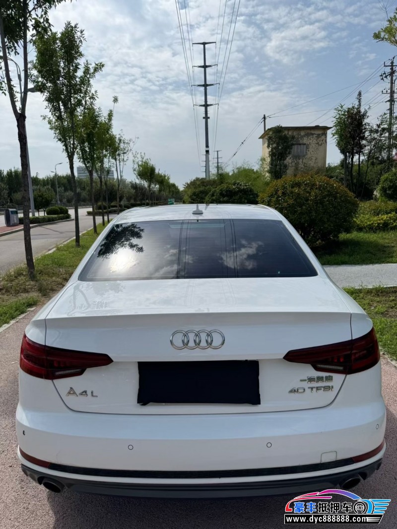 18年奥迪A4L轿车抵押车出售