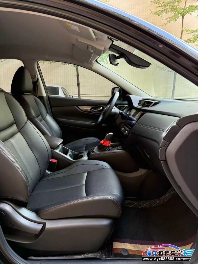 22年日产逍客轿车抵押车出售