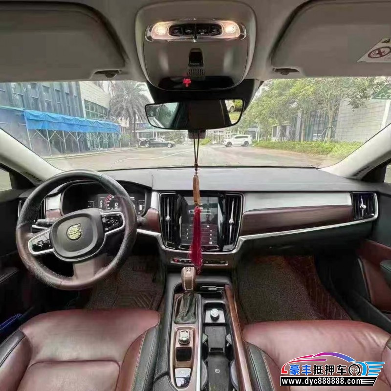 18年沃尔沃S90轿车抵押车出售