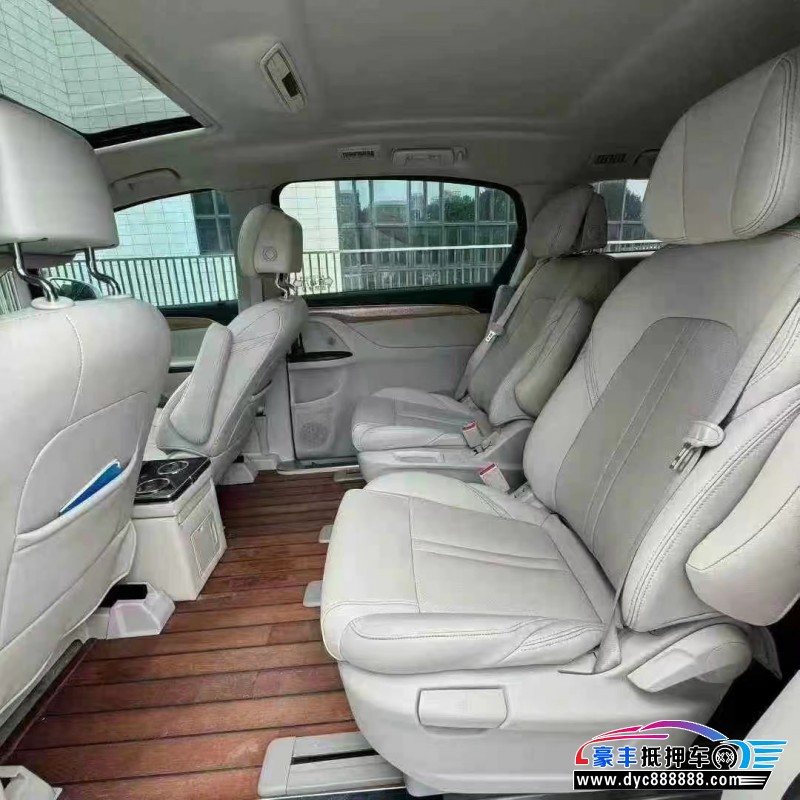 18年别克GL8轿车抵押车出售