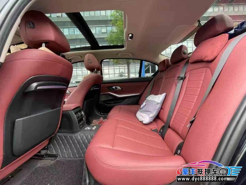 21年宝马3系轿车抵押车出售