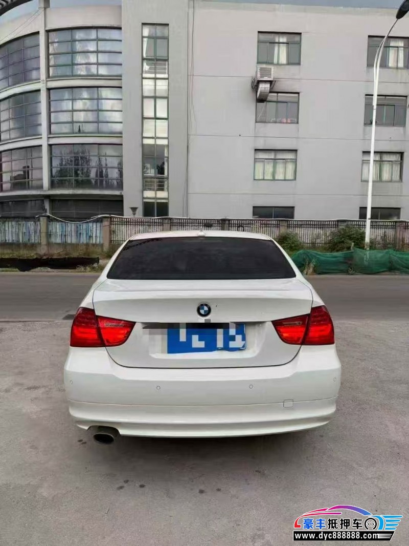 12年宝马3系轿车抵押车出售