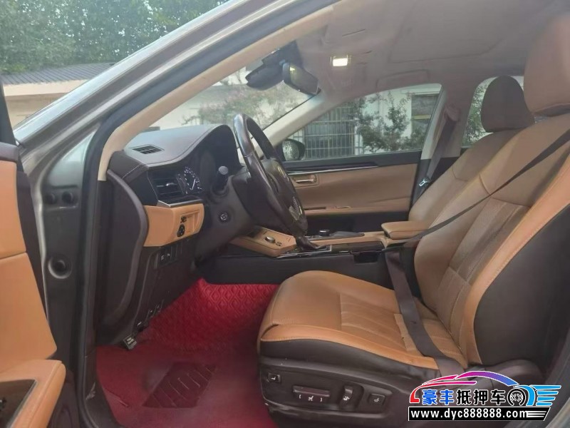 18年雷克萨斯ES轿车抵押车出售