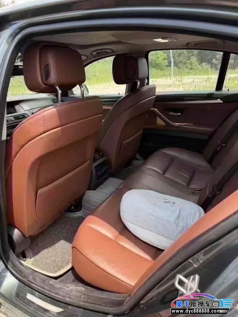 13年宝马5系轿车抵押车出售