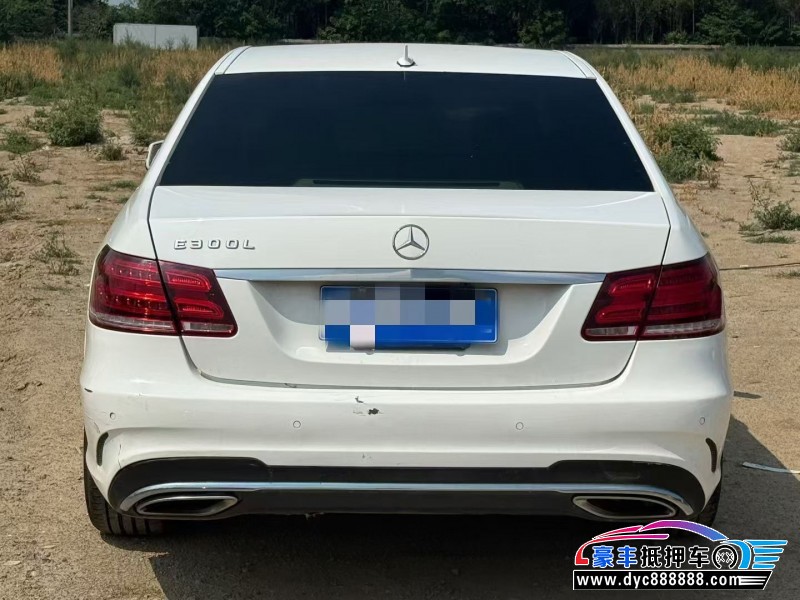 14年奔驰E轿车抵押车出售