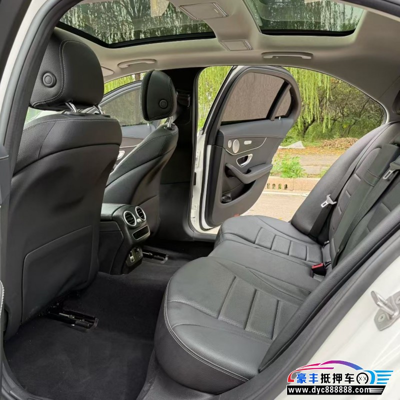 21年奔驰C轿车抵押车出售