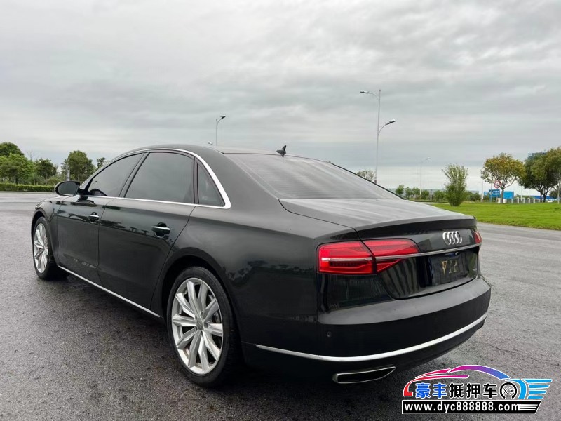 17年奥迪A8L轿车抵押车出售
