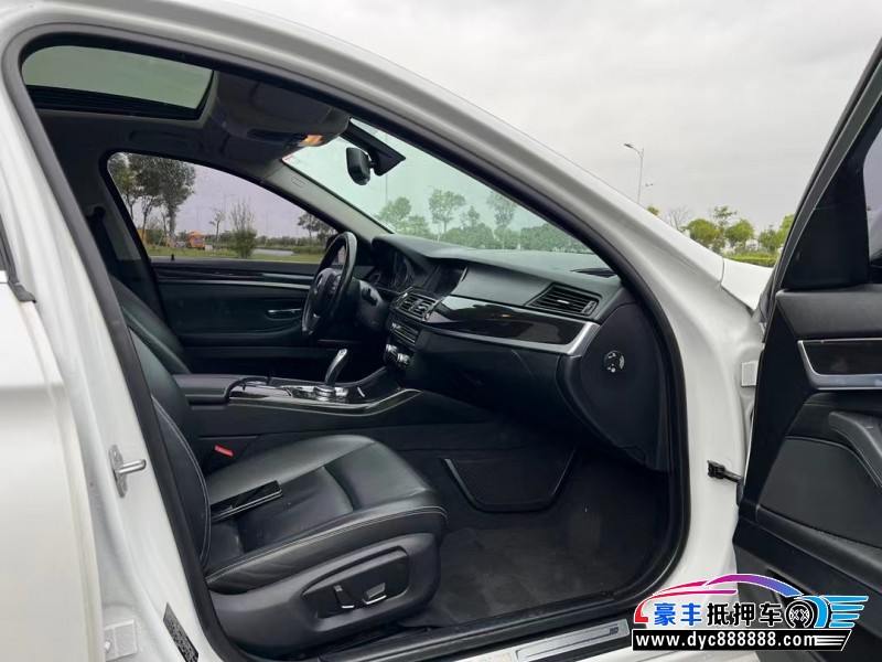 16年宝马5系轿车抵押车出售