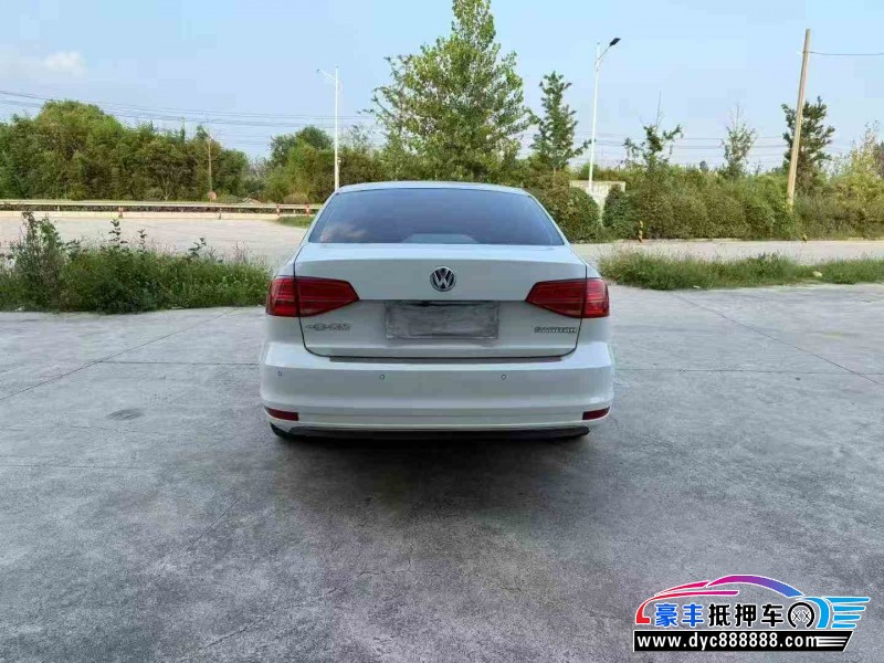 19年大众速腾轿车抵押车出售