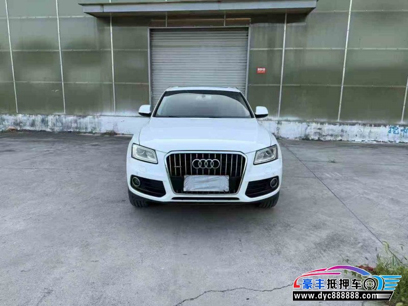 17年奥迪Q5轿车抵押车出售