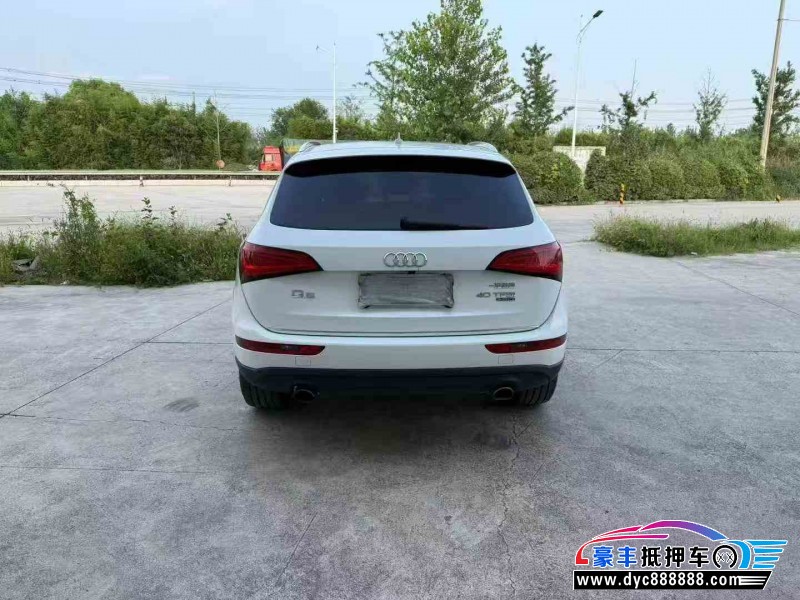 17年奥迪Q5轿车抵押车出售