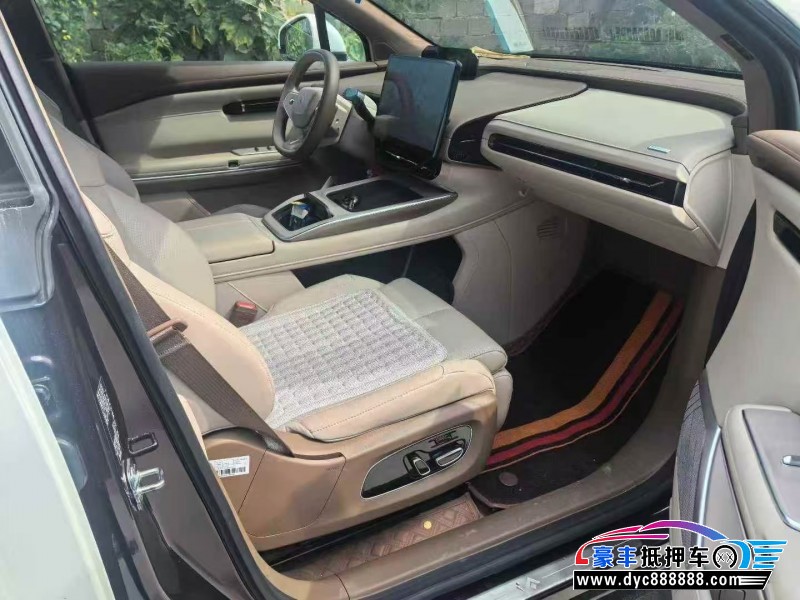 24年埃安昊铂轿车抵押车出售