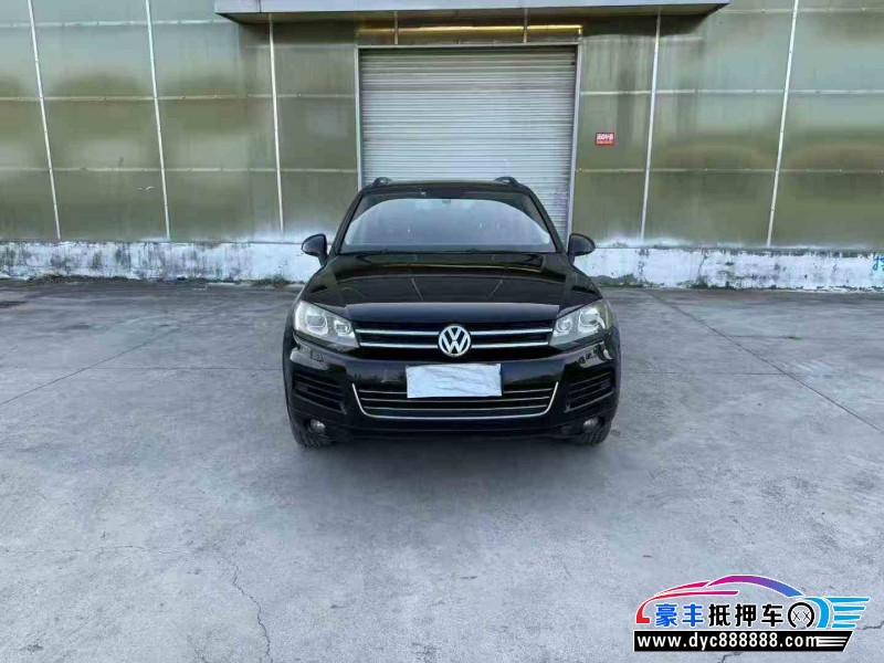 14年大众途锐轿车抵押车出售