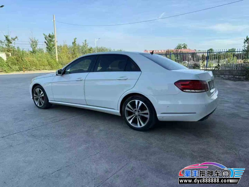 14年奔驰E轿车抵押车出售